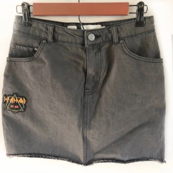 Def Leopard Denim Micro Skirt Mini Skirt Junk Food Festival Concert XS 3 2 - Picture 1 of 8